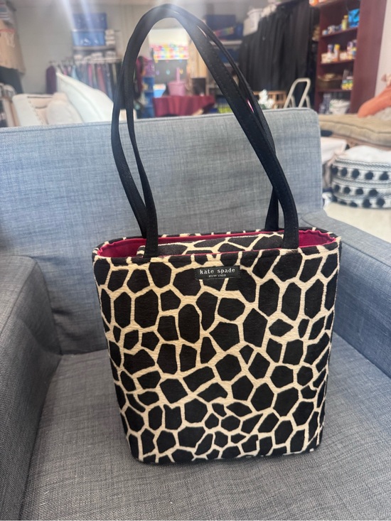 kate spade Handbags - Vintage kate spade Black & Cream Giraffe Print Tote Bag with red Interior